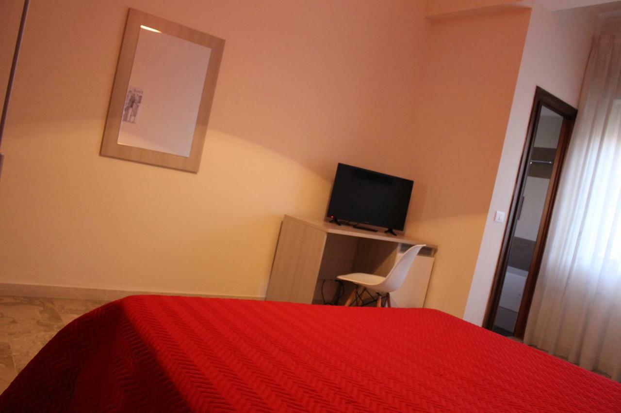 Sant'Adriana Apartment Реджо ди Калабрия Екстериор снимка